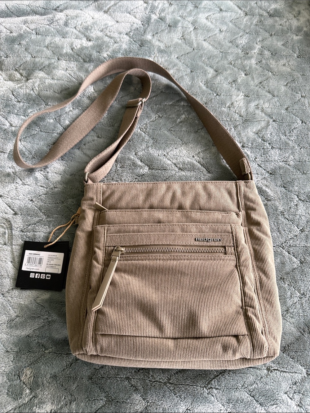 New Hedgren Inner City Orva Beige Corduroy Crossbody Bag with Adjustable Strap.